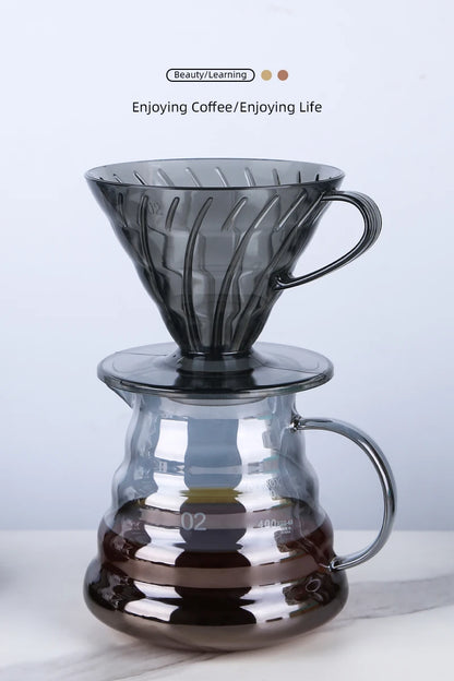 Black Cone Resin Coffee Dripper – Heat-Resistant Brewer (1–4 Cups)